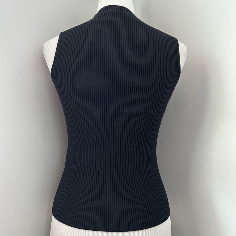 Cliche Couture Ribbed Keyhole Top - Picture 2 of 6